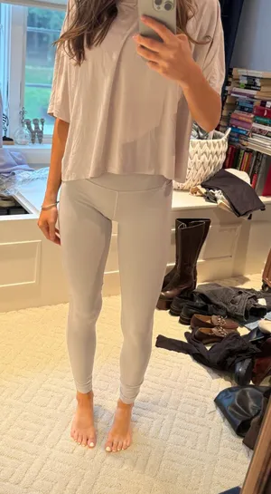 Lululemon High Rise Leggings Cream Size 4 thumbnail 1