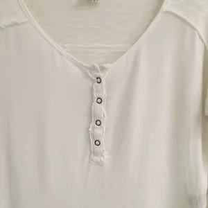 ‎Free People we the free Ivory Sunday Henley XS thumbnail 3
