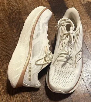 Saucony WOMEN'S RIDE 18 Vanilla Size 6 thumbnail 1