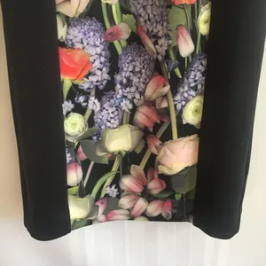 Ted Baker Akva Kensington Floral Bodycon Dress XXS thumbnail 8