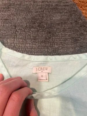 J. Crew 100% Linen Mint Green Open Back Cutout Shirt Blouse Top Scalloped XS thumbnail 2