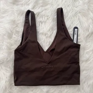 Nike Skims Matte V-Neck Longline Bra Dark Sepia Size XS thumbnail 4