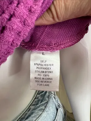 One-Shoulder Ribbed Crop Top in Magenta thumbnail 3