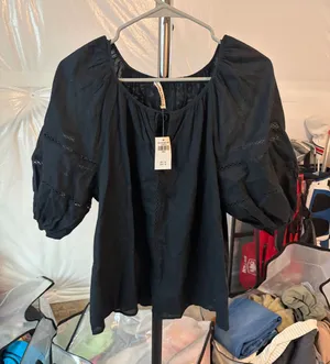 Abercrombie Top Black thumbnail 1