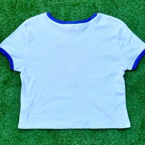 Poppi Crop Top Somebody At Poppi Loves Me Shirt Beige And Purple New With Tag thumbnail 4