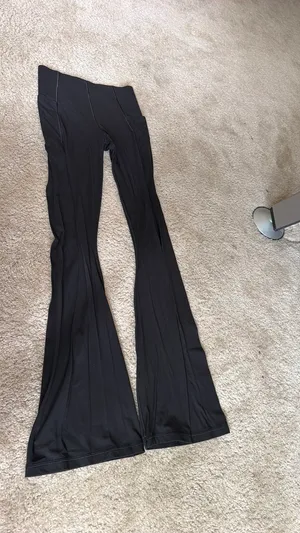 Aerie Leggings Flare OFFLINE by High-Waisted thumbnail 4