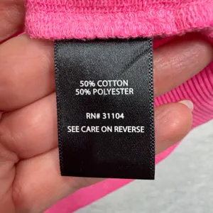 Torrid 00 US M Medium Callie Off Shoulder Sweatshirt Hot Pink Raglan Long Sleeve thumbnail 6