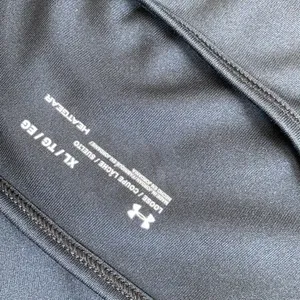 Under armour‎ women’s XL Locker Emboss black T Shirt thumbnail 6