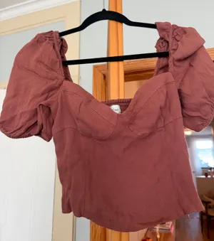 Aritzia Wilfred top  thumbnail 1