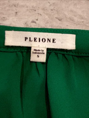 Pleione women’s Green Short Sleeve Blouse size S thumbnail 4