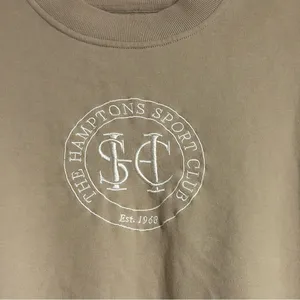 Abercrombie & Fitch The Hamptons Sport Club Crewneck Cropped Sweatshirt Small thumbnail 7