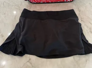 EUC: Lululemon Play Off The Pleats Skirt thumbnail 1