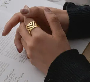 14k Gold Aztec Ring thumbnail 1