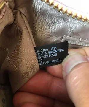 Michael Kors Purse thumbnail 11
