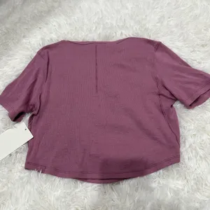 Cropped T-shirt size 8 thumbnail 3
