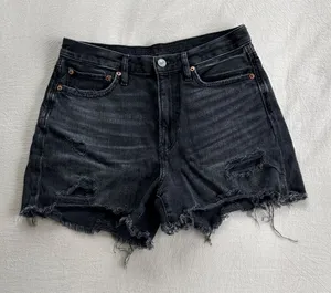 American Eagle 90s Boyfriend Short thumbnail 1