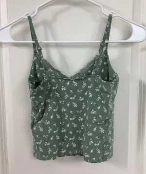 NWOT Hollister Green Floral Women's Tank thumbnail 3