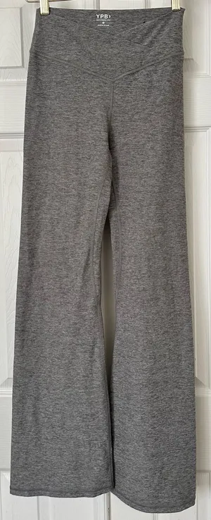 YPB Everyday Soft Flare Leggings Heather Gray size medium thumbnail 1
