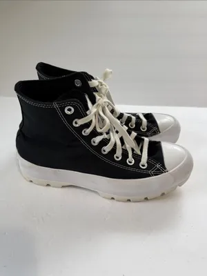 Converse women’s Black & White High-Top Chuck Taylor Sneakers thumbnail 5