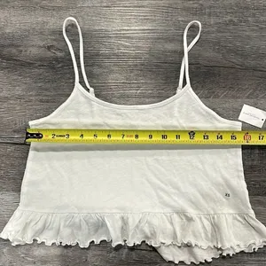 American Eagle NWT white crop tank with lettuce hem XS thumbnail 8