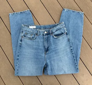 ZARA Straight Leg Jeans thumbnail 1