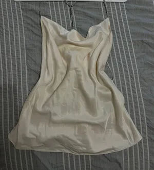 H&M Satin Top thumbnail 1