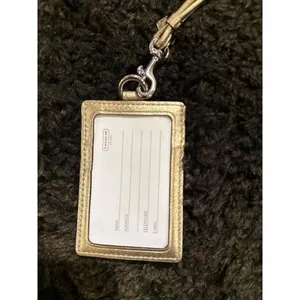 COACH Signature ID badge holder Gold thumbnail 9