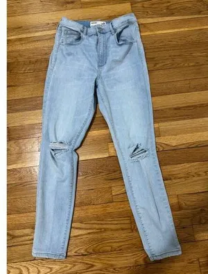 Garage size 9 ultra high rise light blue jeans women’s jean pants thumbnail 1