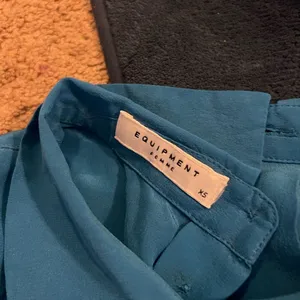 Equipment‎ xs blue silk blouse thumbnail 5