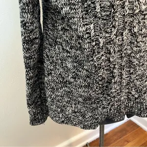 Old Navy‎ Women's Size XL Pullover Crewneck Sweater Cable Knit Black Marled thumbnail 5