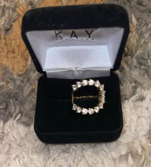 Beautiful, elegant ring Gold Size 5.5 thumbnail 1