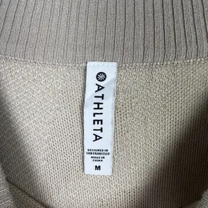 Jacquard Textured Crew Sweater Merino Wool Size Medium M EUC L2377 thumbnail 5