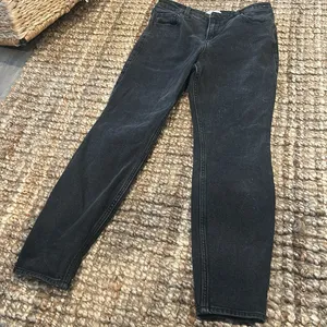 Abercrombie & Fitch The Skinny High Rise Black Denim Jean Size 28/6 thumbnail 4
