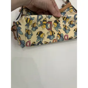 RARE VTG Y2K Dooney & Bourke Bumble Bee Print Shoulder Bag Leather canvas thumbnail 10