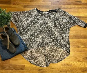 Chloe K Womens Large Sheer High low Gray Print Oversized Top Shirt Blouse thumbnail 1