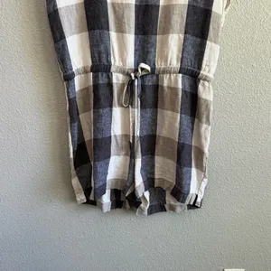 Old‎ Navy Linen Blend Romper Size Large thumbnail 2