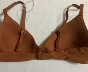 SKIMS Plunge Bra 36A thumbnail 3