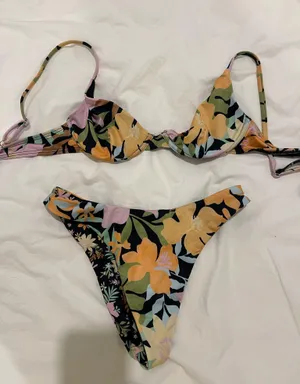 Billabong Bikini Set thumbnail 3