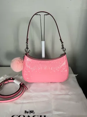 Coach Teri Shoulder Bag In Signature Leather With Heart Charm With Matching Wristlet thumbnail 9