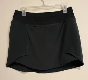 Oiselle Roga Skort Shorts Black Size 6 Running Golf Tennis Pickleball Athleisure thumbnail 1