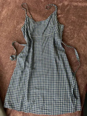 Dress thumbnail 1