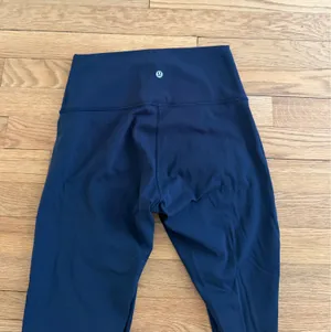 Lululemon Winder Under High-Rise Leggings thumbnail 2