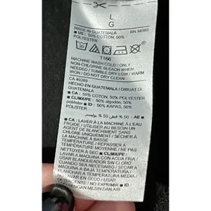 NFL Team Apparel Atlanta Falcons Women's V-Neck T-Shirt Black Size L thumbnail 3