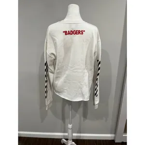 Totally Hype Wisconsin Badgers White Graphic Raw Hem Sweatshirt‎ Womens Medium thumbnail 3