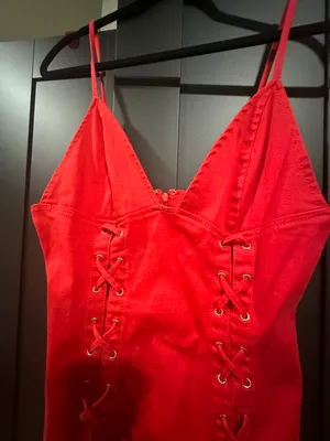 Red Dress thumbnail 2