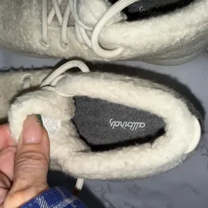 Allbirds Wool Runner-Up Mizzle Women‎ 8 Cream Fluffy Merino Mid Top Sneakers thumbnail 6