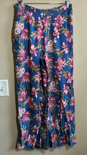 Old Navy Floral Wide Leg Palazzo Pants Medium Blue Pink Womens Rayon Tropical thumbnail 1