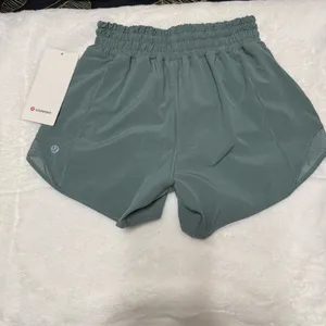 Lululemon Hotty Hot HR Short 4” Lined thumbnail 5