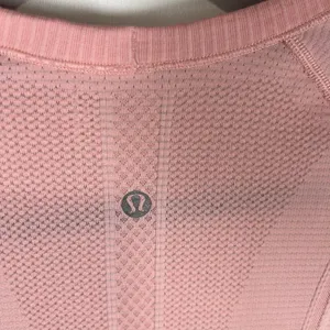 Lululemon Swiftly Tech Long Sleeve Crew Sz 8‎ Pink Thumbholes Workout Yoga thumbnail 7