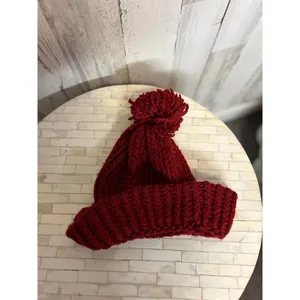 Red beanie Red thumbnail 3
